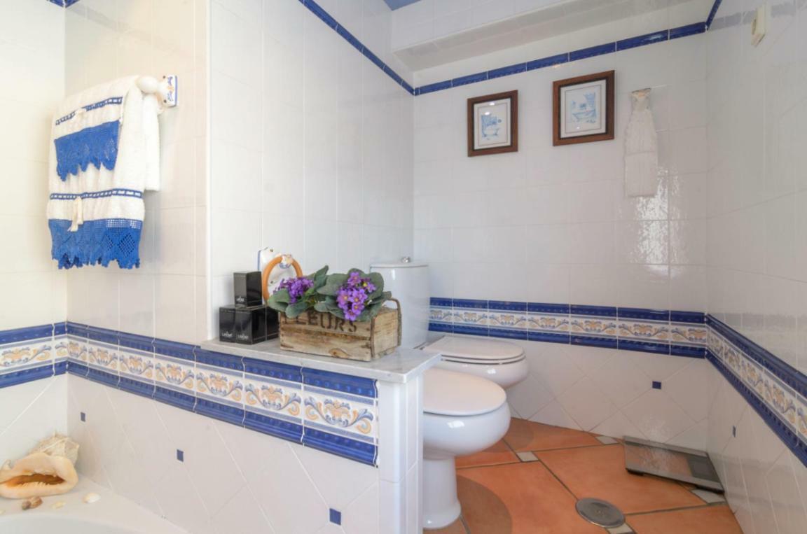 Habitaciones en Casa Céntrica con piscina Almuñécar Esterno foto