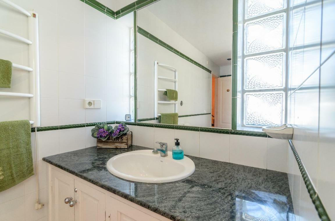 Habitaciones en Casa Céntrica con piscina Almuñécar Esterno foto